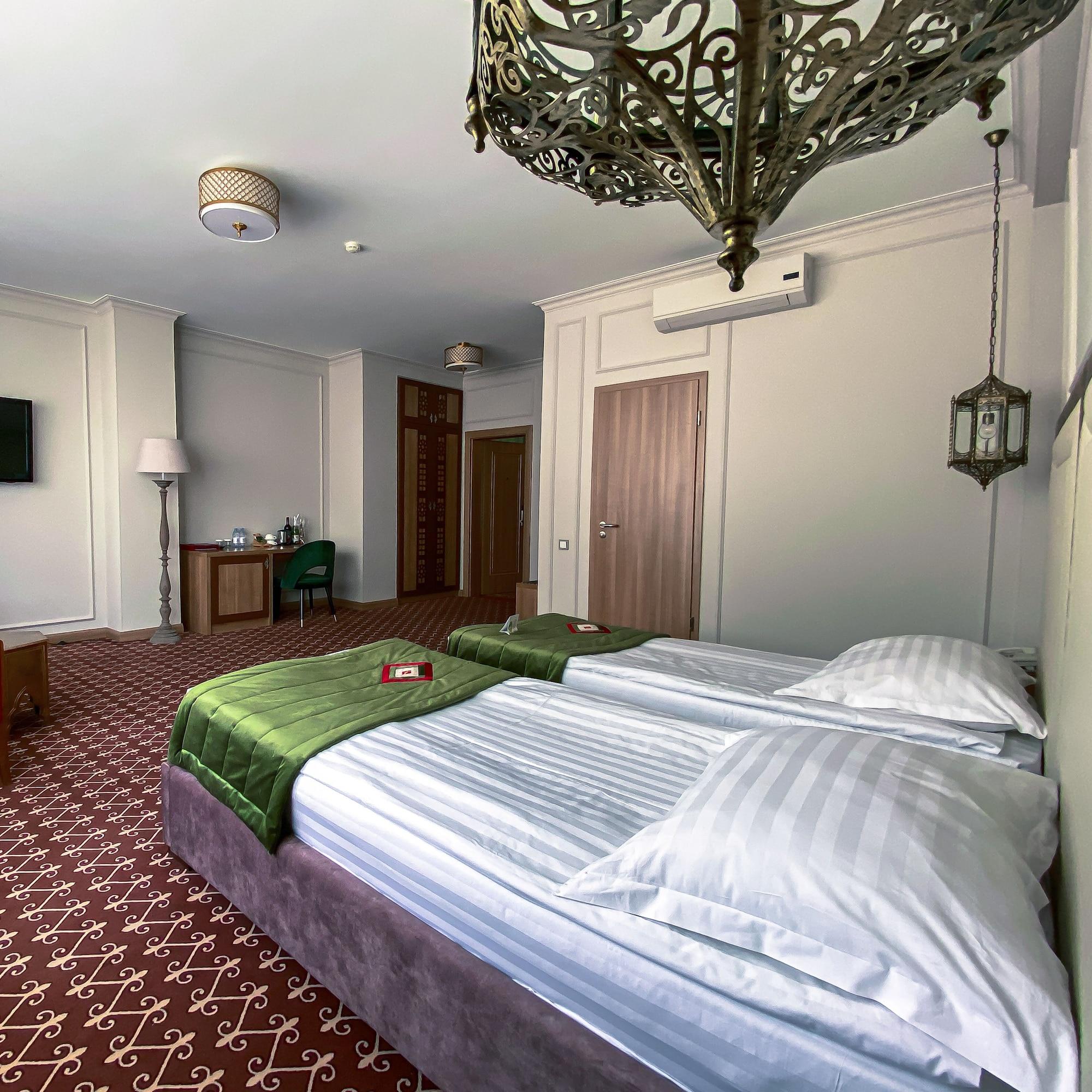 Jumbaktas 4* Nur-Sultan (Astana)